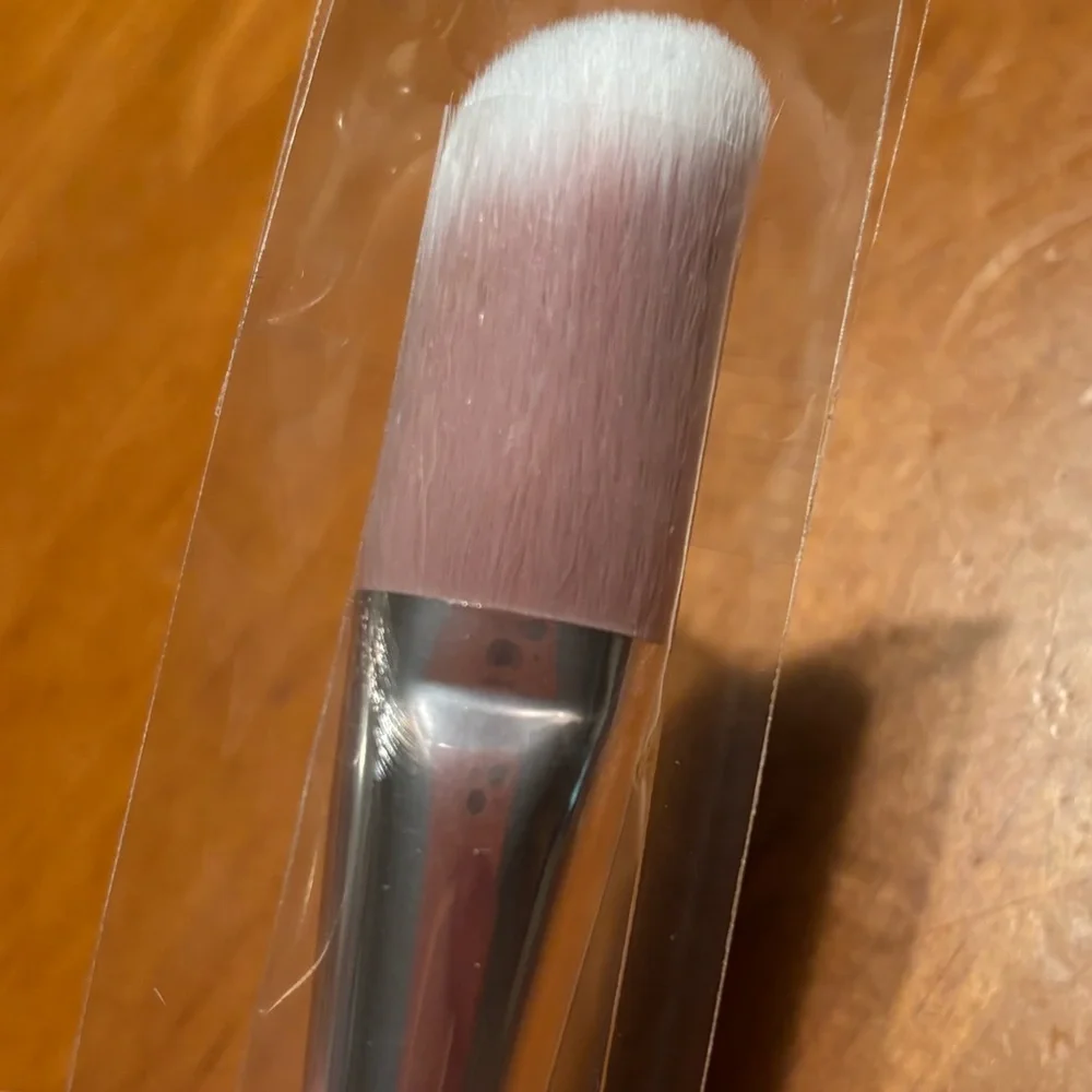 Fenty Beauty Blush Brush 155